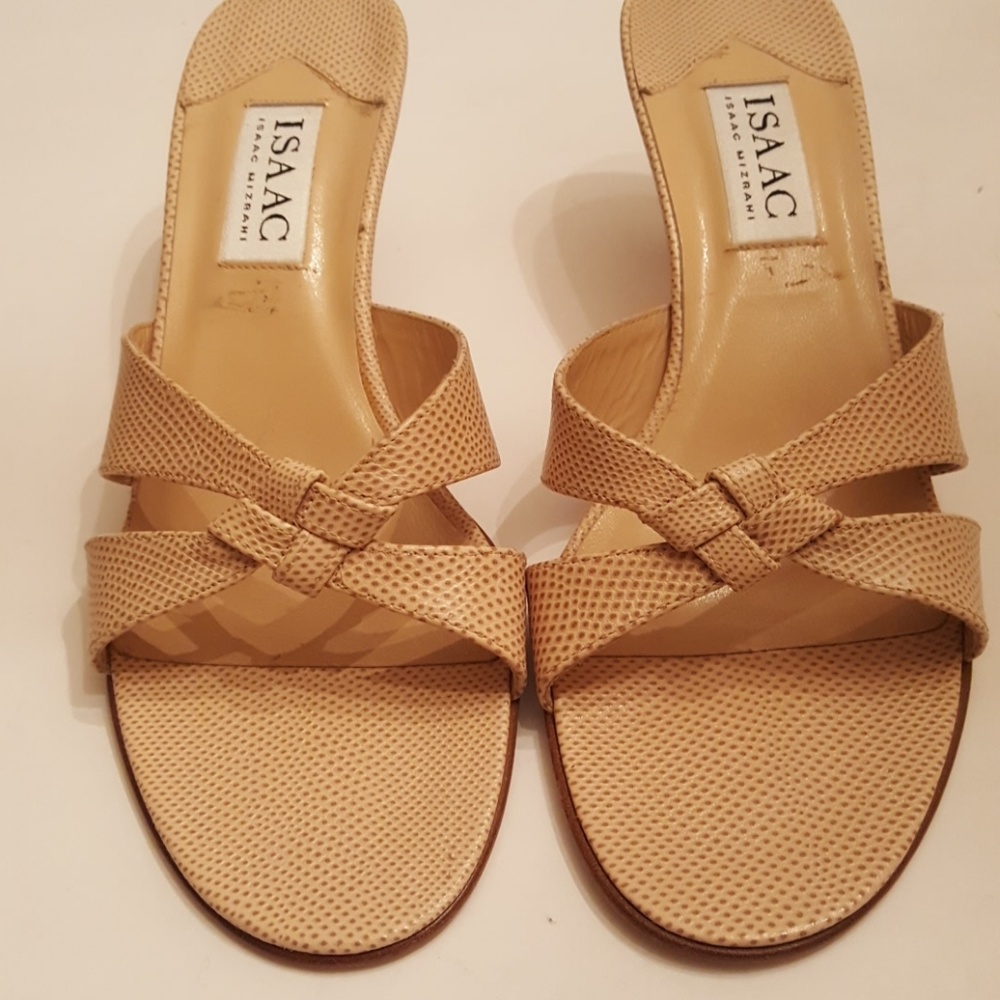 SOLD Isaac Mizrahi shoes